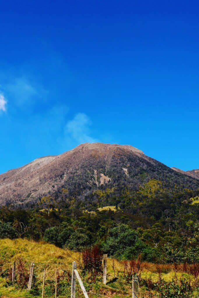 turrialba volcano