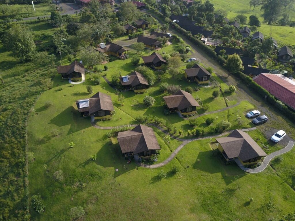 12 Best Hotels in La Fortuna, Costa Rica (By Travel Style & Budget)