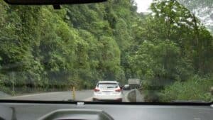 driving in costa rica