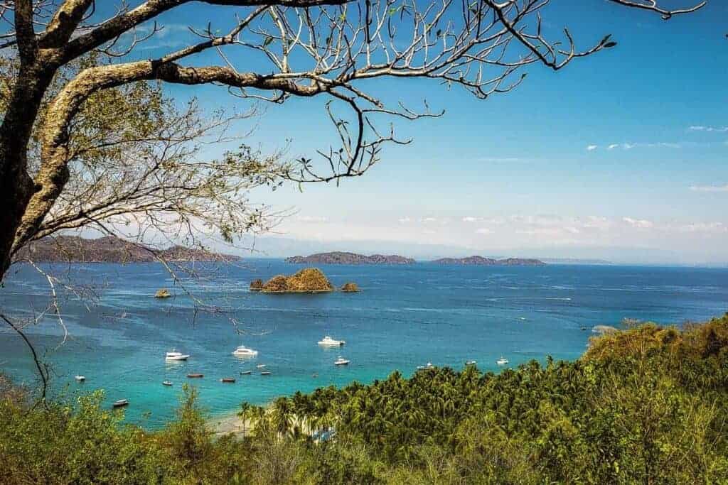 isla tortuga from above