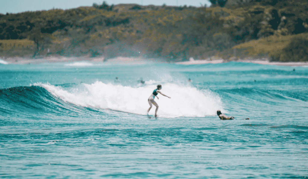 surfing costa rica