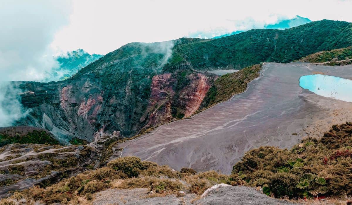 Irazú Volcano National Park in Costa Rica: Guide to Visiting