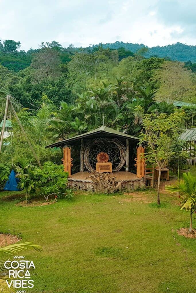 dominical costa rica