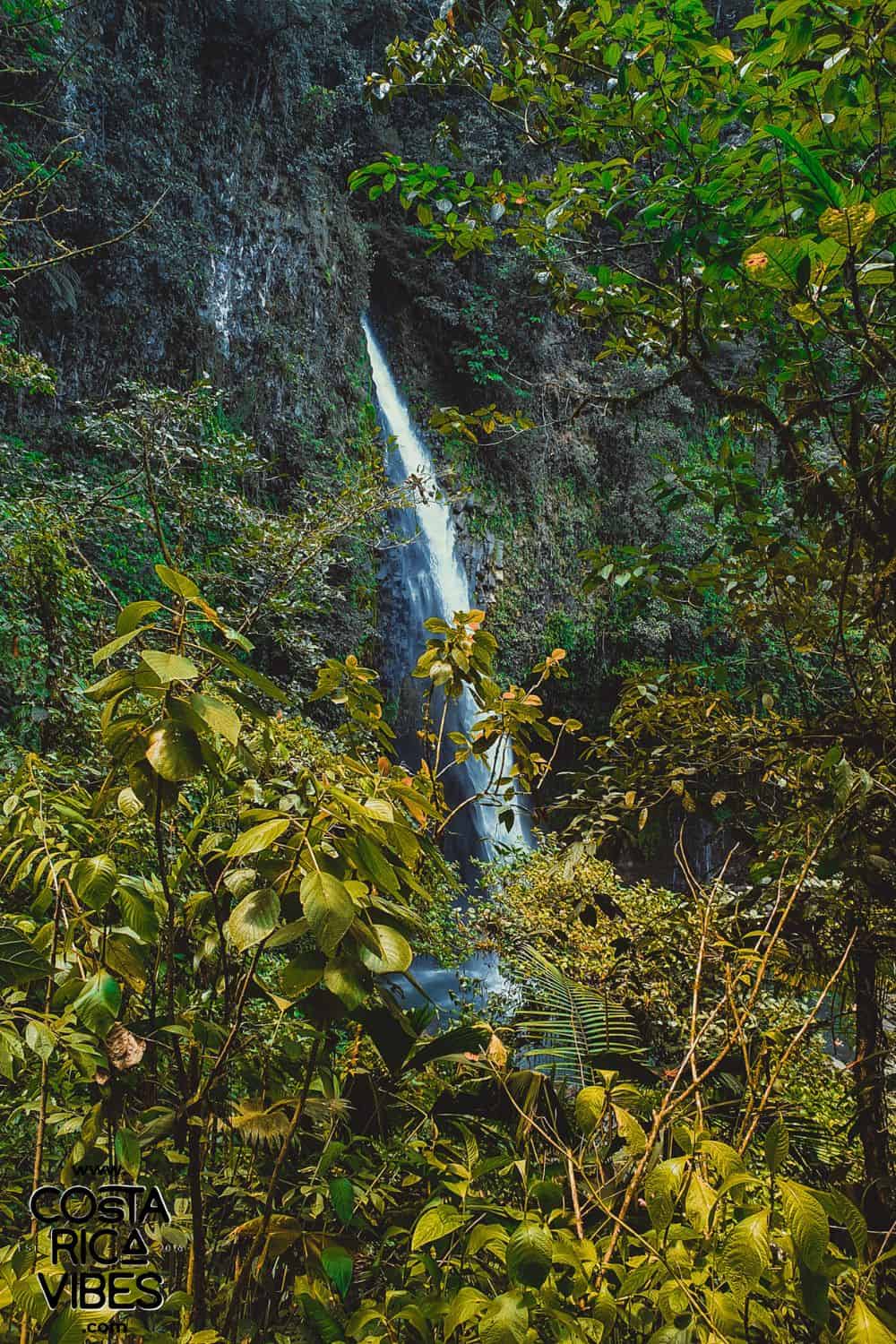 la fortuna waterfall view