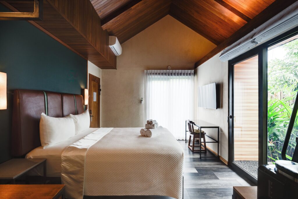 12 Best Hotels in La Fortuna, Costa Rica (By Travel Style & Budget)