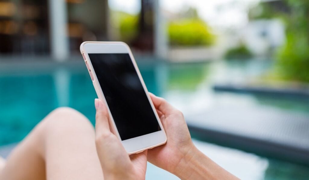 How to Stay Connected in Costa Rica: eSIM, SIM, and WiFi Options Explained