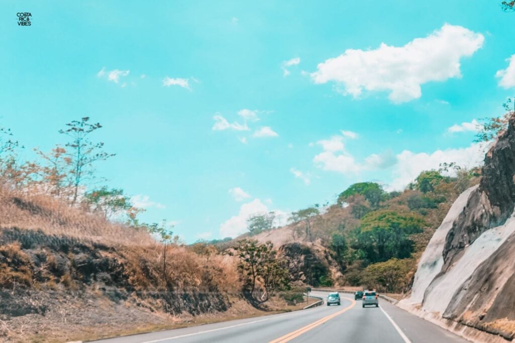 highway in costa rica during dry season