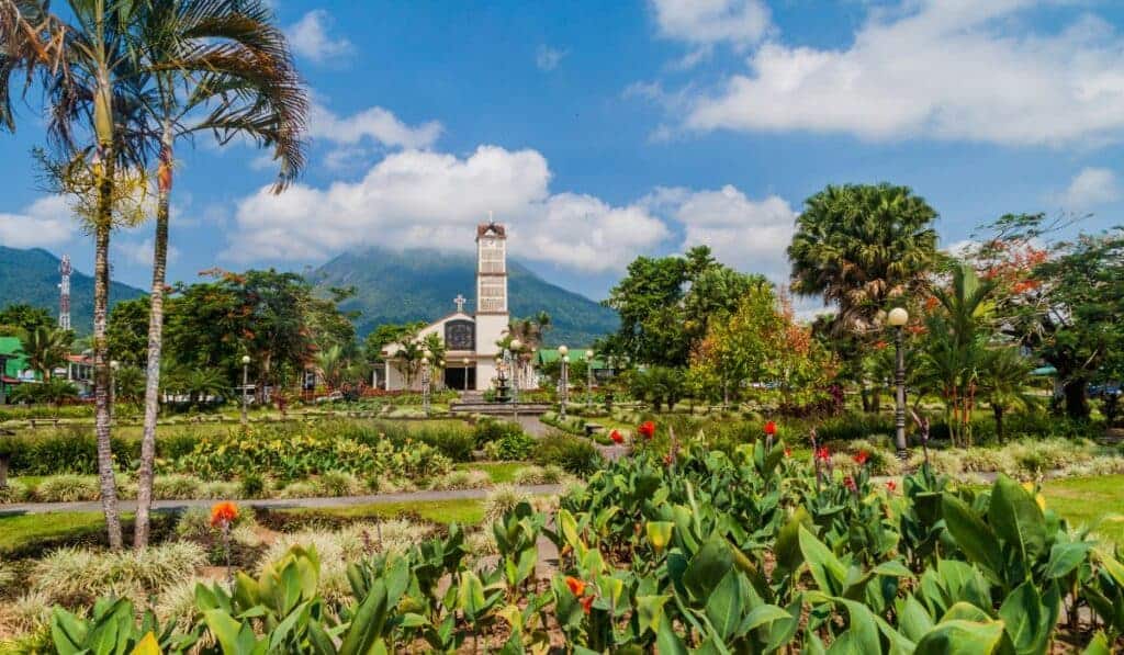 downtown la fortuna