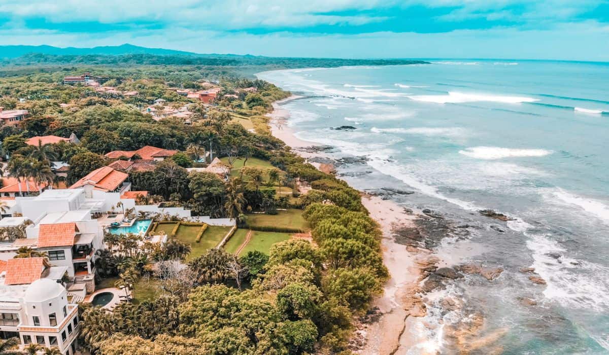 playa langosta costa rica