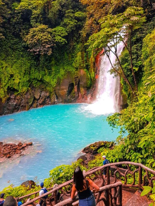 Río Celeste waterfall