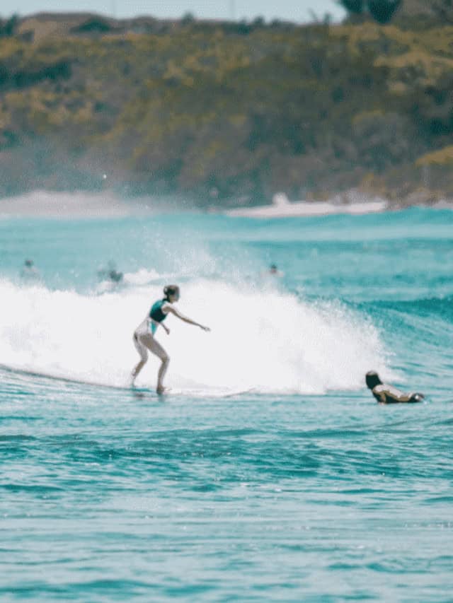 surfing costa rica
